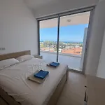 Apartment Beautiful Seaview - 3 Min Walk To *