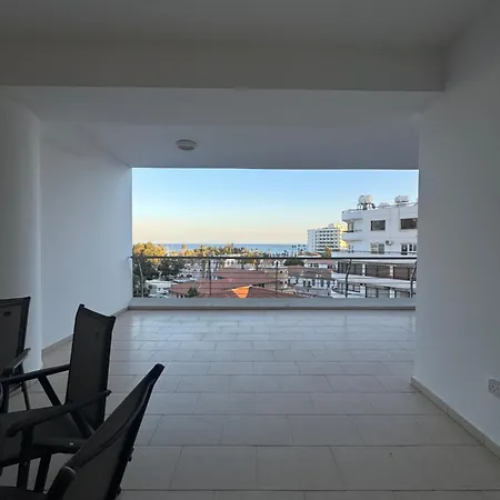 Beautiful Seaview - 3 Min Walk To Ларнака