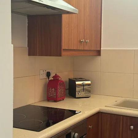 Апартаменты Beautiful Seaview - 3 Min Walk To