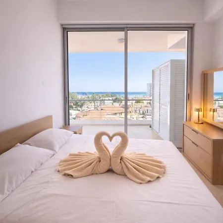 Seaview In - 2 Bdr - 2 Min Walk To