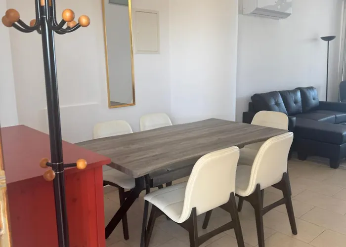 Beautiful Seaview - 3 Min Walk To Apartment