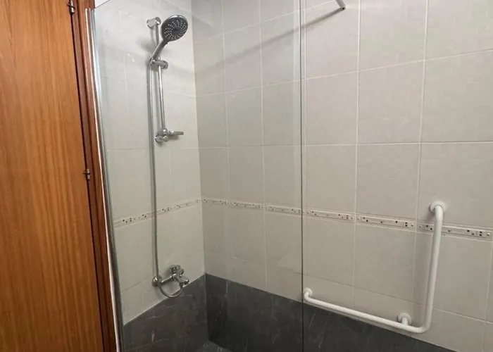 Apartment Beautiful Seaview - 3 Min Walk To