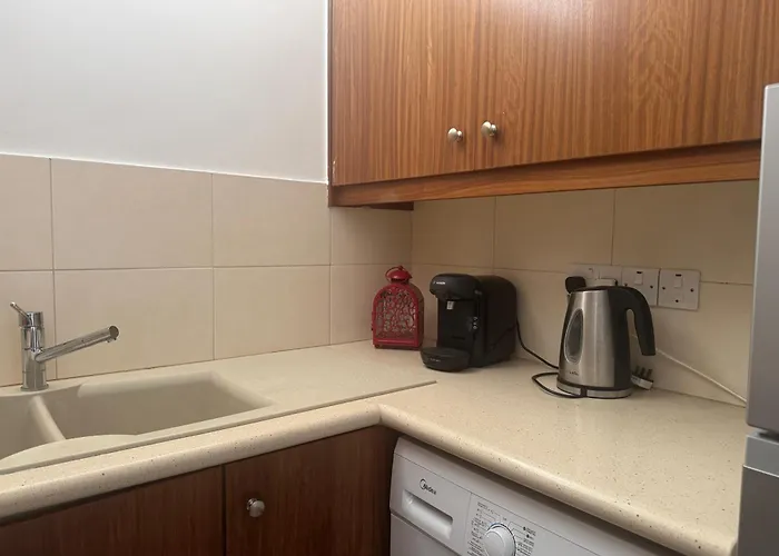 Beautiful Seaview - 3 Min Walk To * Ларнака