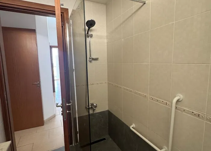 Beautiful Seaview - 3 Min Walk To