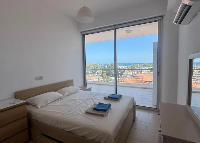 Beautiful Seaview - 3 Min Walk To Larnaka