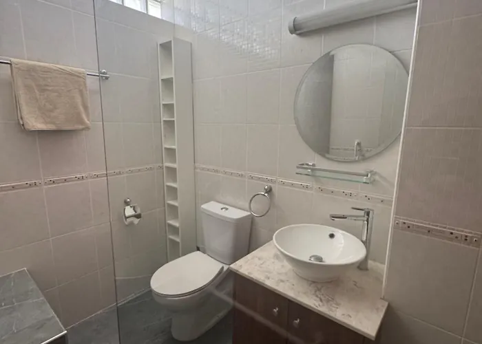 Apartment Beautiful Seaview - 3 Min Walk To