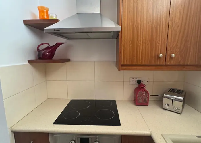 Apartment Beautiful Seaview - 3 Min Walk To *