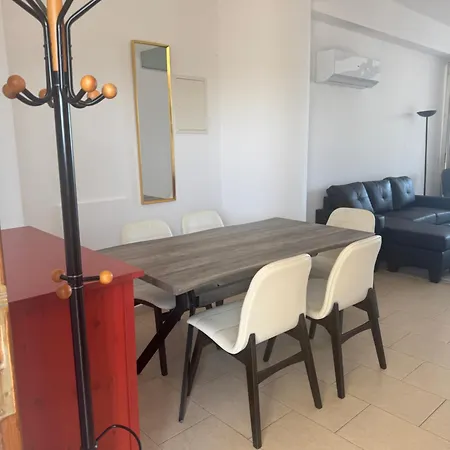 Beautiful Seaview - 3 Min Walk To Apartamento