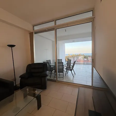 Apartamento Beautiful Seaview - 3 Min Walk To